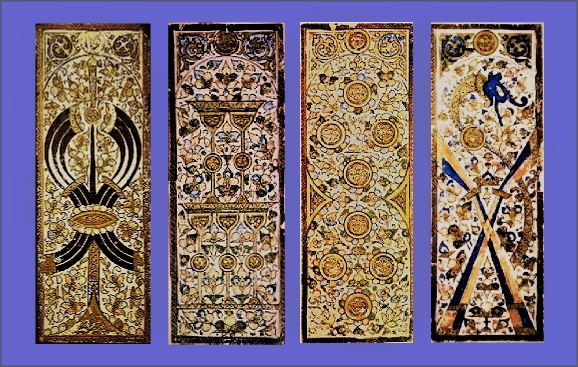 Da sinistra a destra: Sette di Spade, Cinque di Coppe, Otto di Denari, Cinque di Bastoni da polo